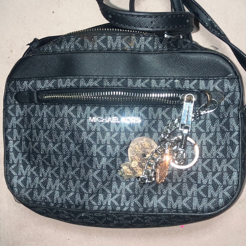 Michael Kors crossbody - Picture 2 of 5